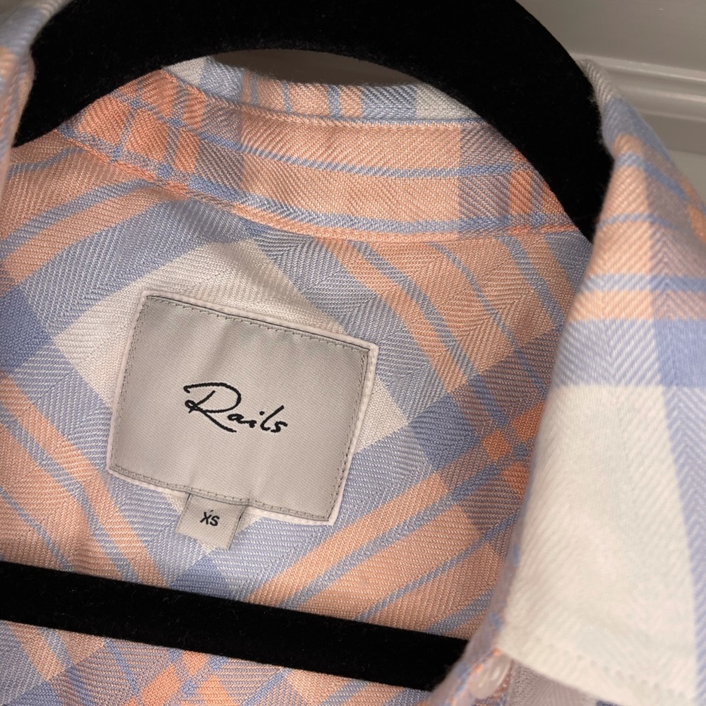 Women’s Rails plaid button down sz XS - Picture 4 of 4